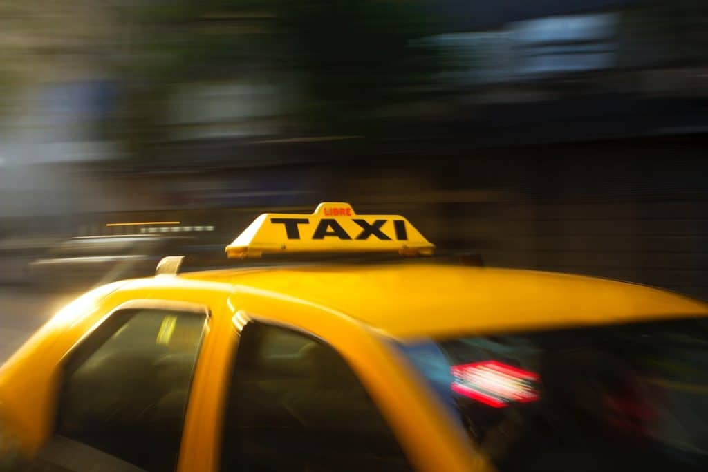 équipements à prévoir pour devenir chauffeur de taxi